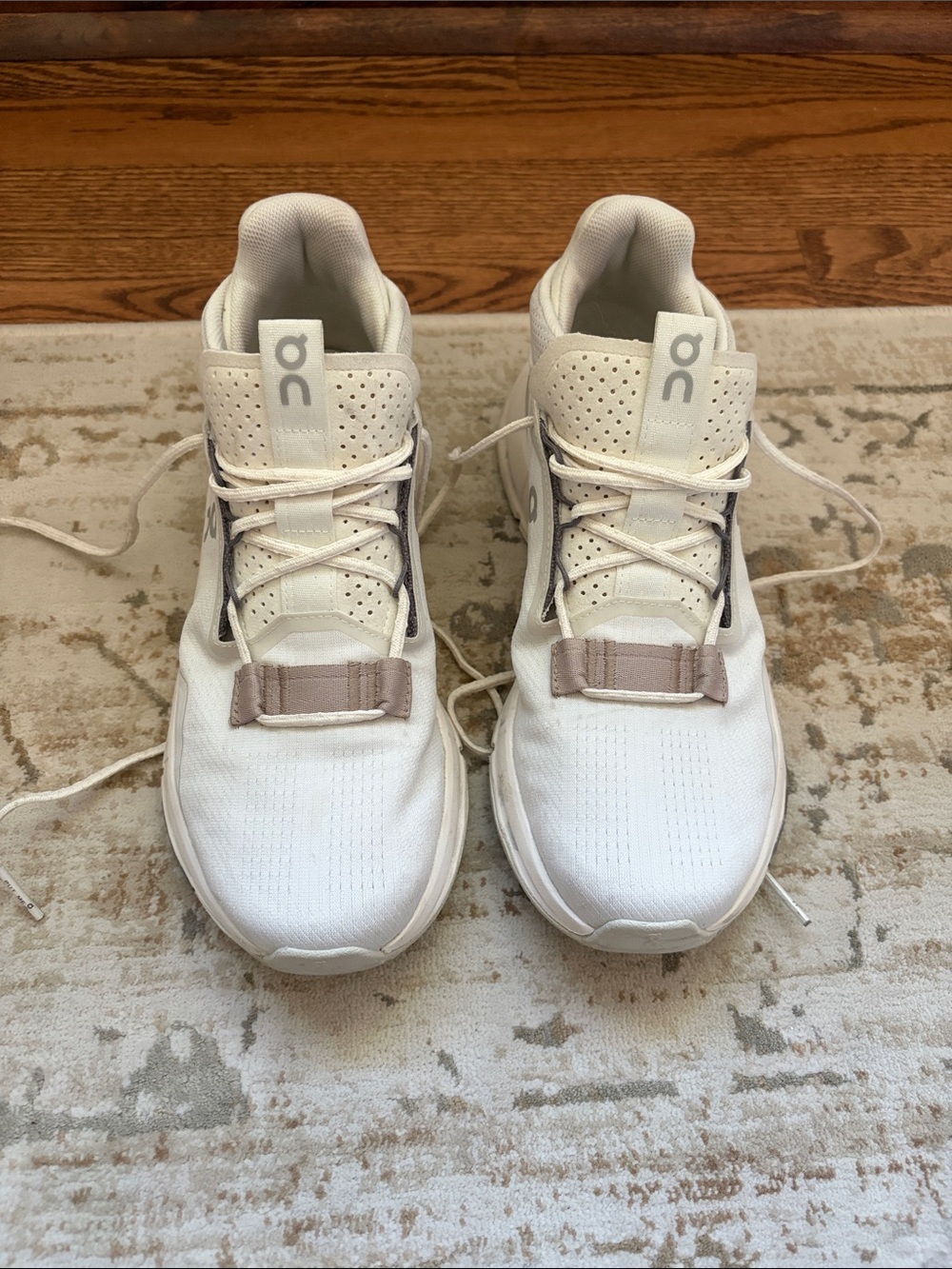 On Running Women's Cloudnova 2 Ice/Sand Size 7
